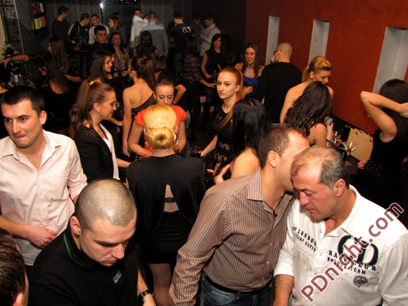 Repriza Nove godine 2013, Caffe bar El Suelo Prijedor, 01.01.2013.