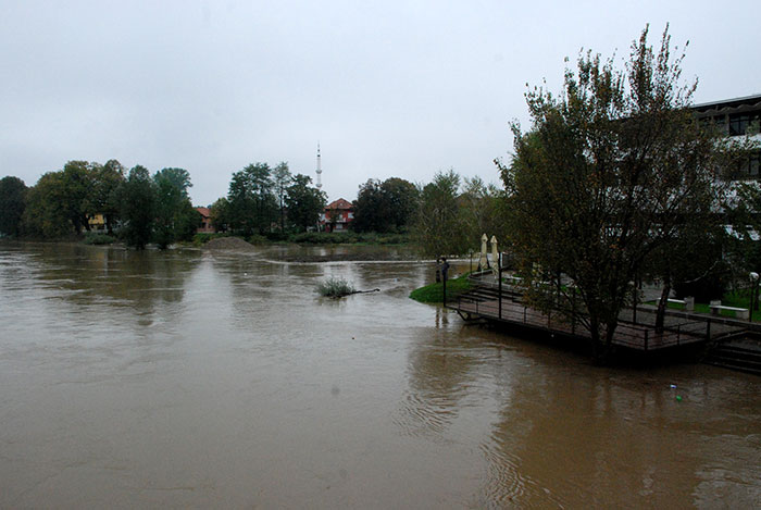 15-Prijedor---vodostaj-Sane-u-porastu