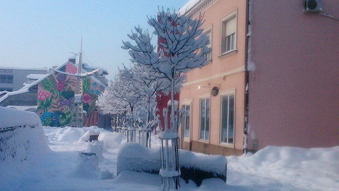 Foto: SRNA - Centar grada na Božićno jutro