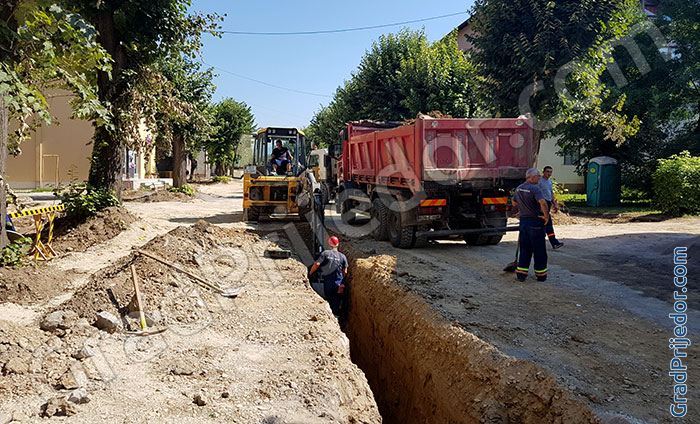 vuka-karadzica